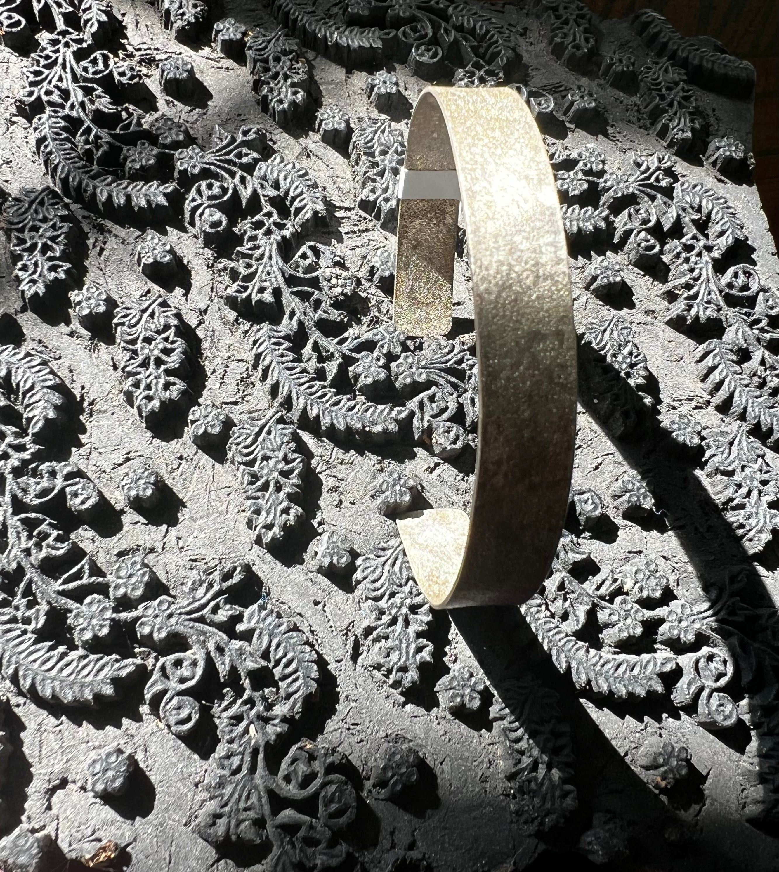 A silver silhouette!