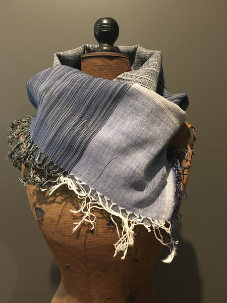 Grey handwoven cotton scarf