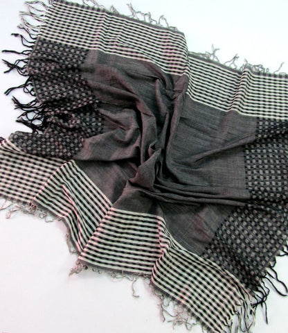 Handwoven black and white cotton scarf